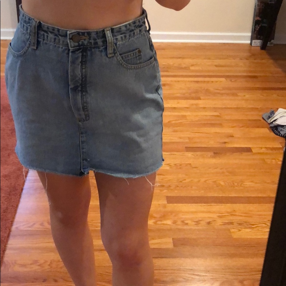 Lee’s denim skirt